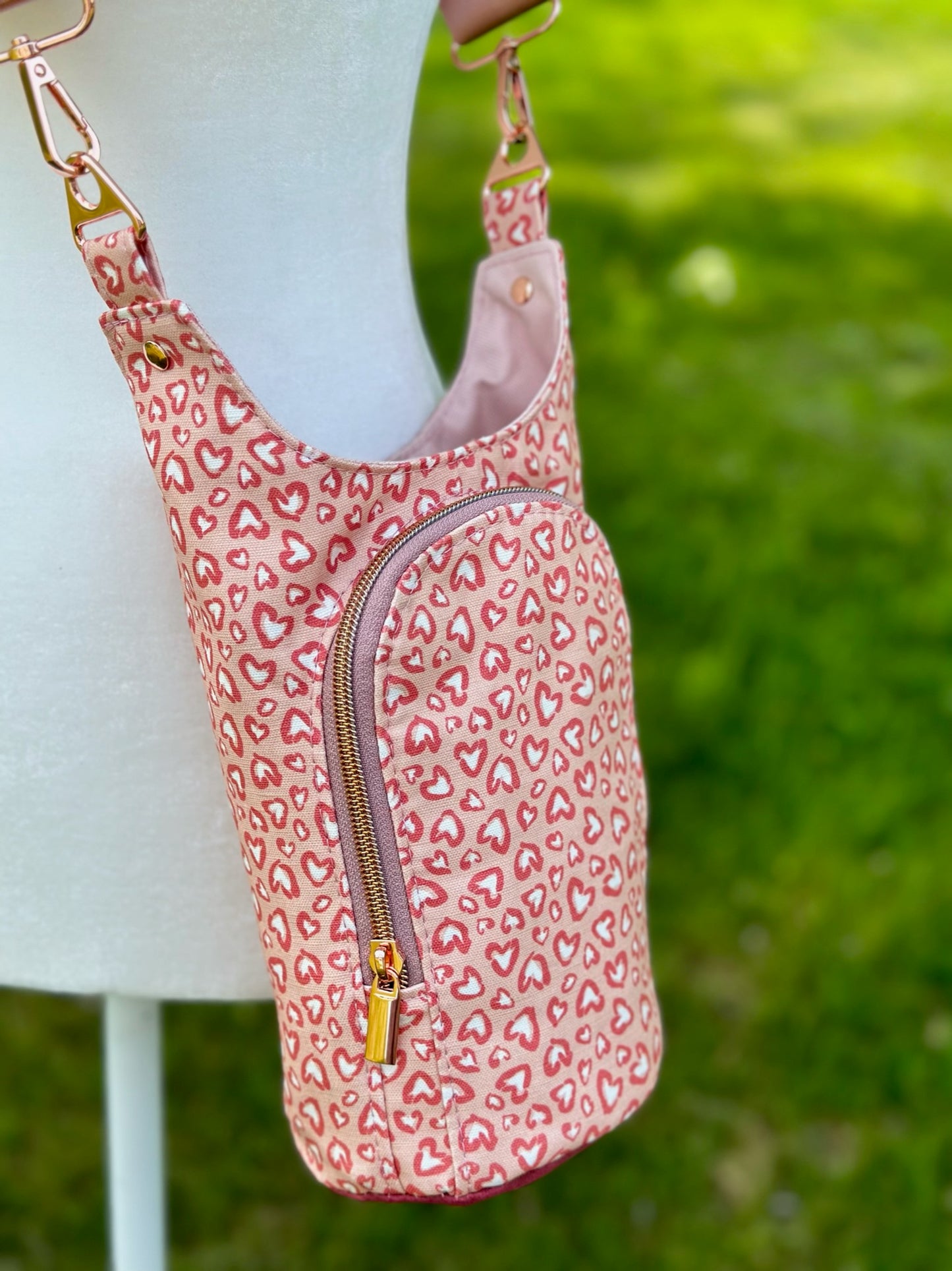 Leopard Print Hearts Water Bottle Sling