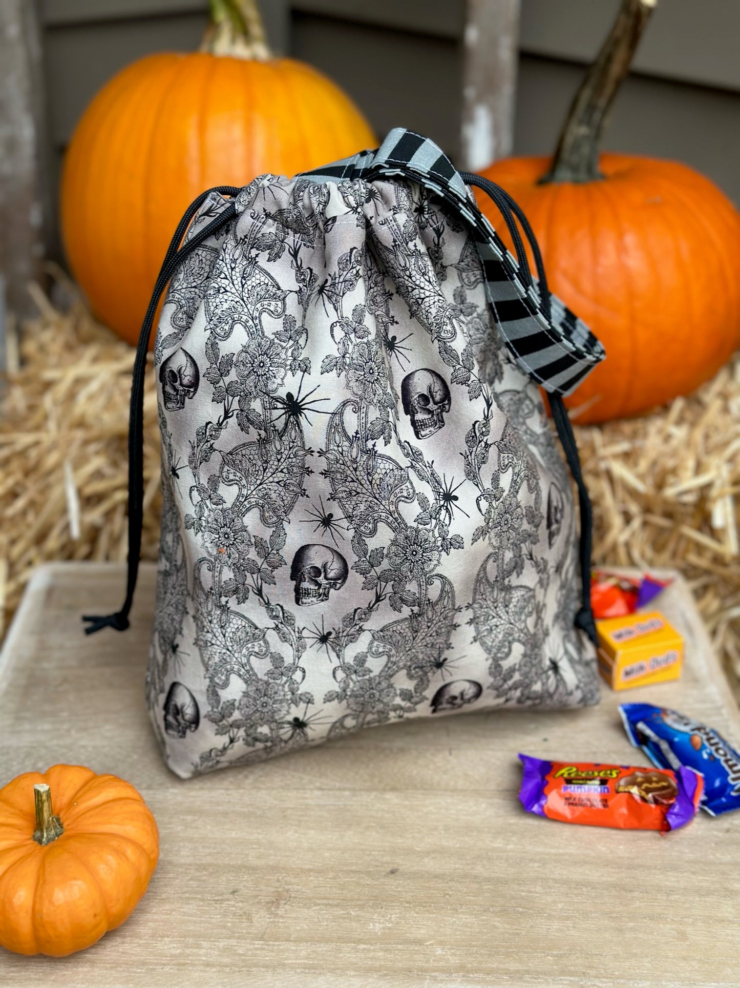 Lacey Spiders and Skulls Drawstring Treat Bag