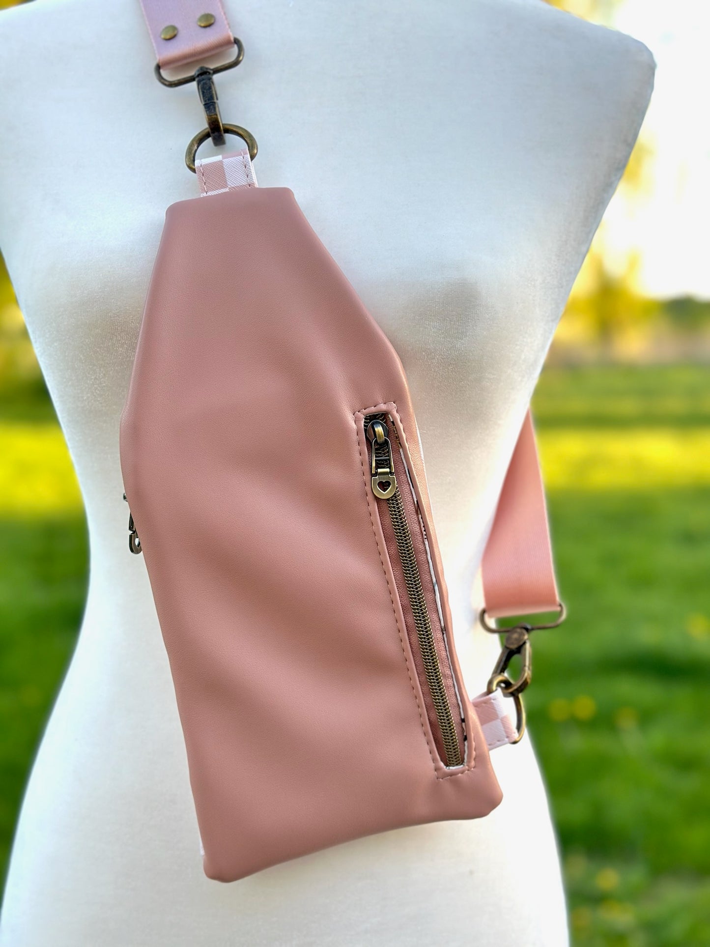 Checker Mini Travel Sling