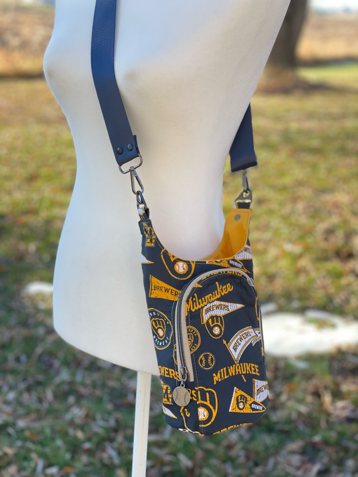 Brewers Water Bottle Sling