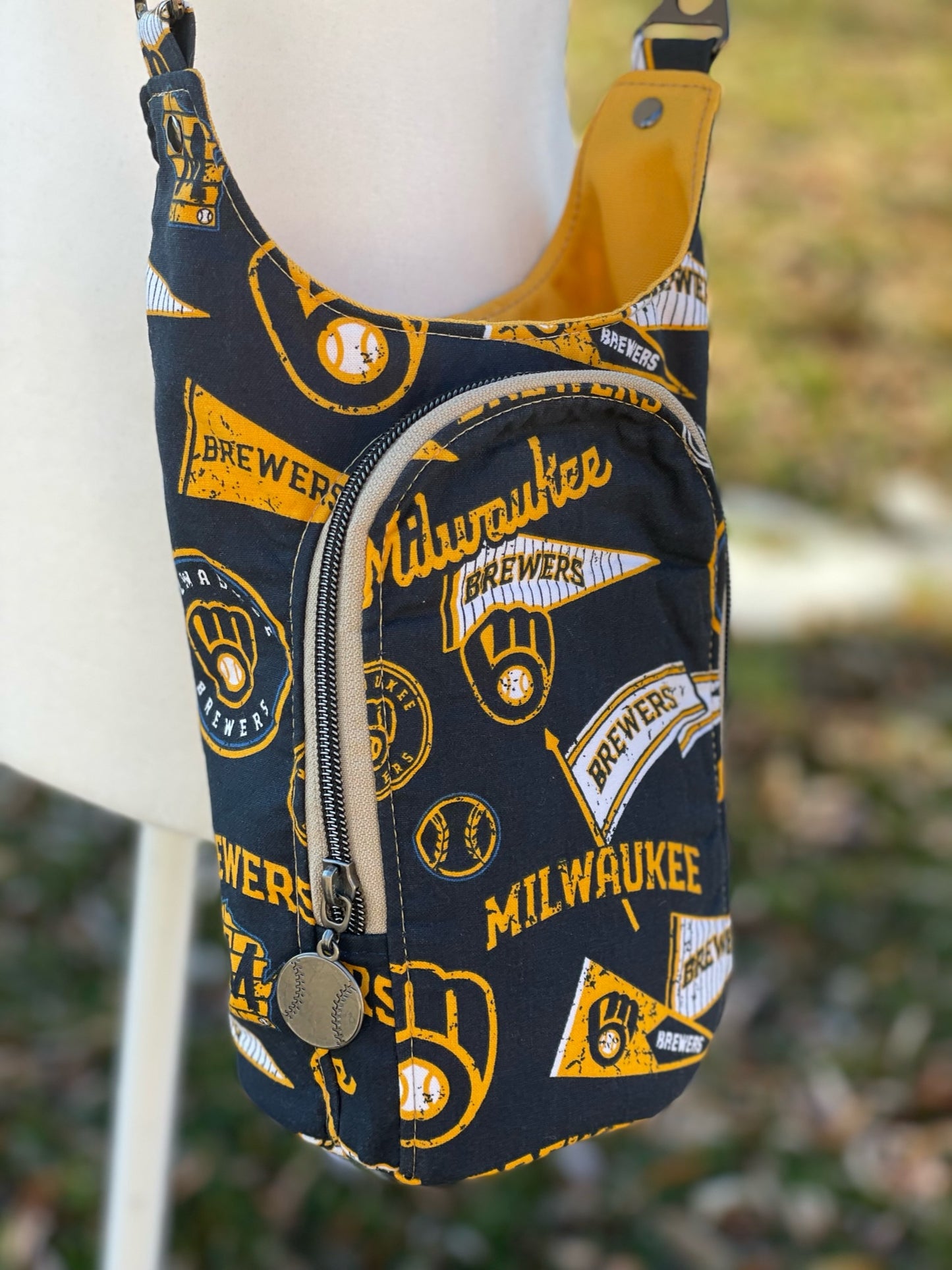 Brewers Water Bottle Sling