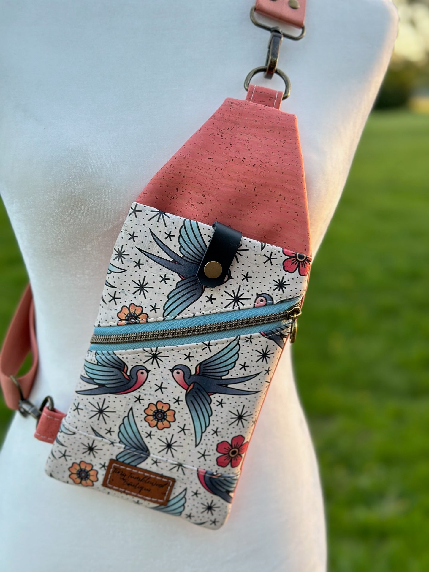 Sparrow Mini Travel Sling
